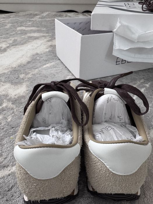 Продаю женскую обувь