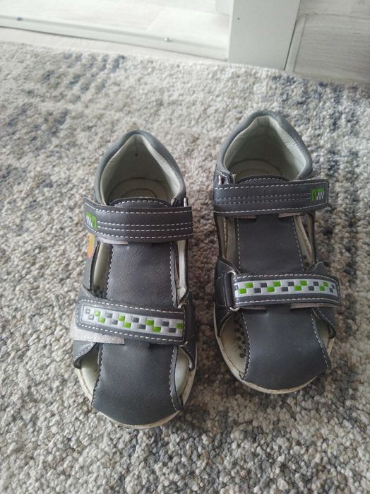 Сандалик 27 размер новый