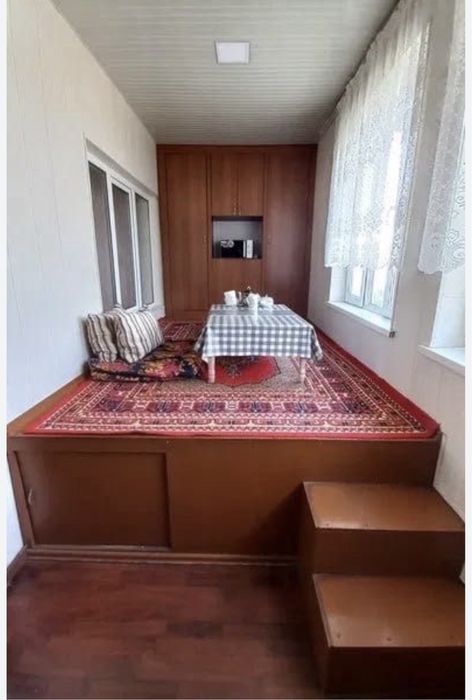 Сергелинский р-н Куйлюк массив 5 5/2/5 франция 112м2 балкон 2х6