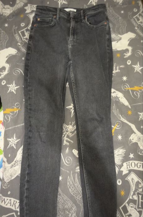 Джинсы серые . Высокая посадка.  скинни