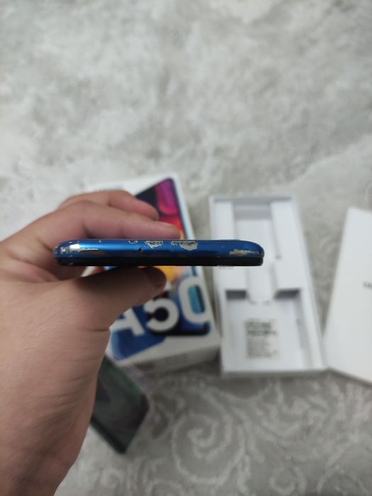 Прадам новый телефон!