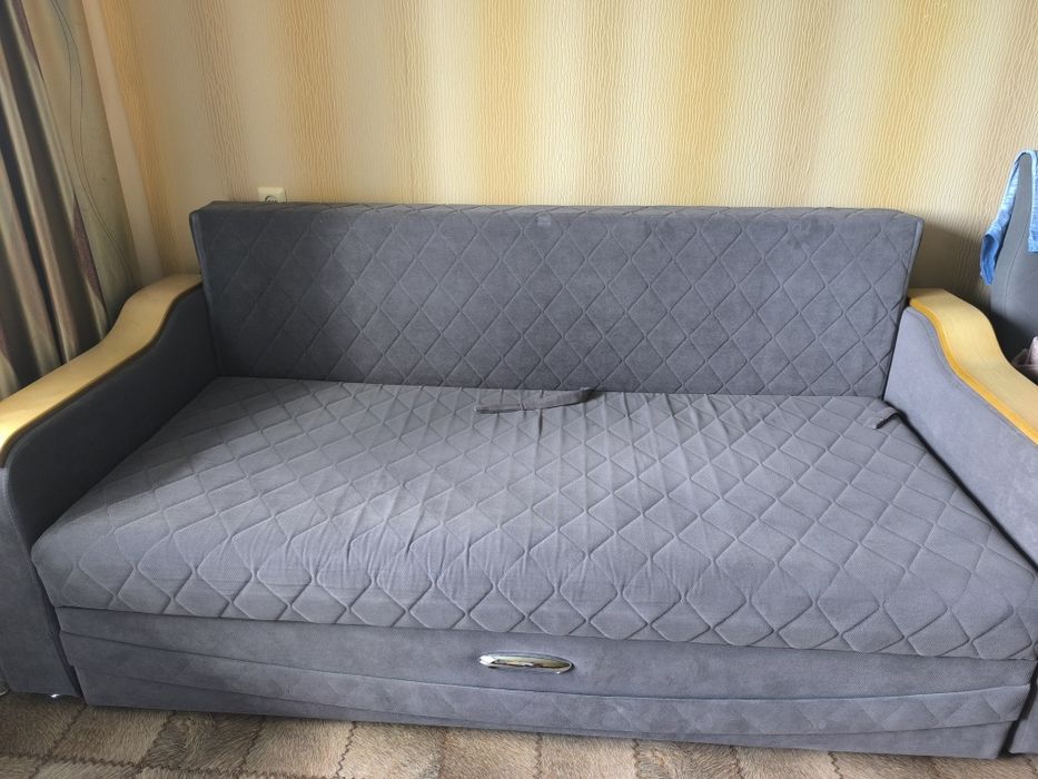 Продам диван в отличном состоянии