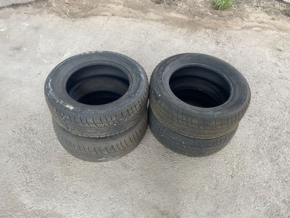 Продам Шины  Зимние Triangle 215/60/r16
