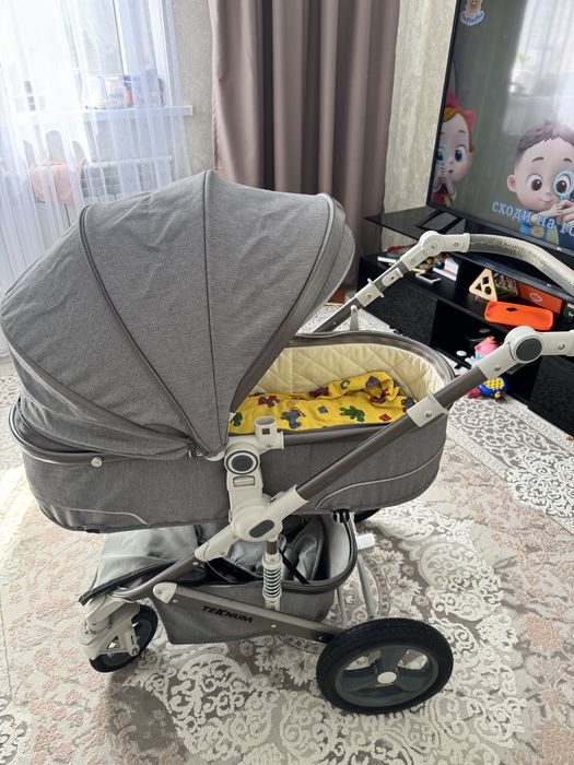 Продам коляску зима лето делается летней