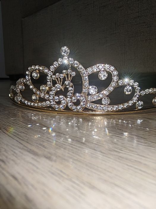 Diadema mireasa tip printesa