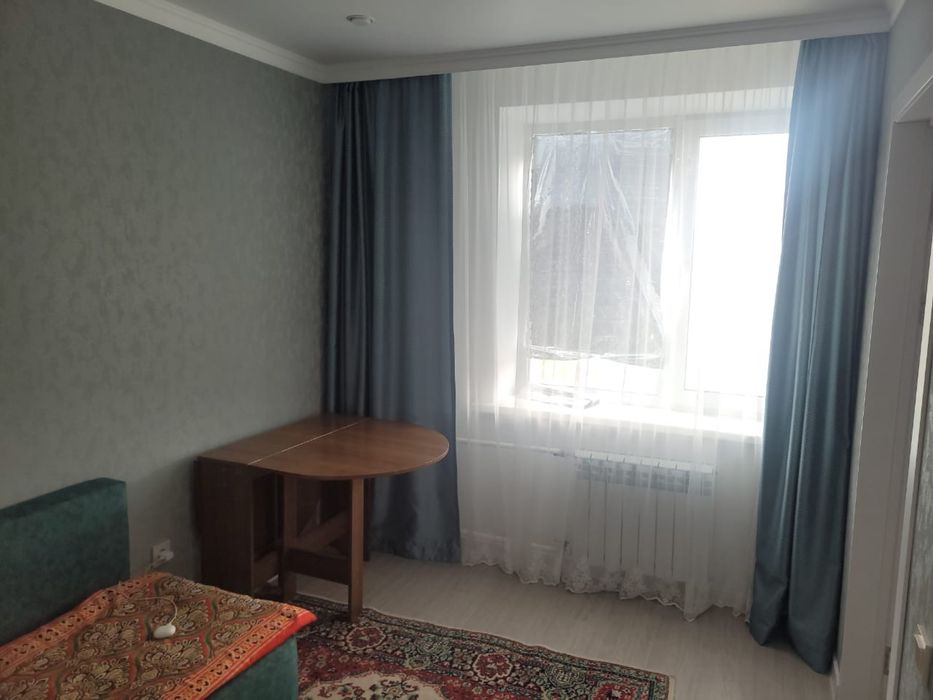 Продам 4 комн квартиру