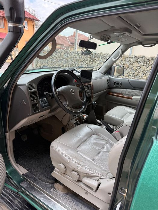 Nissan Patrol Nissan Patrol 3.0 zdi Autoutilitara 4 locuri !