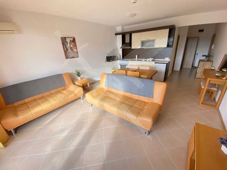 Продава се Двустаен апартамент в Ахелой - 68 кв.м за 817 €/кв.м - Снимка #1