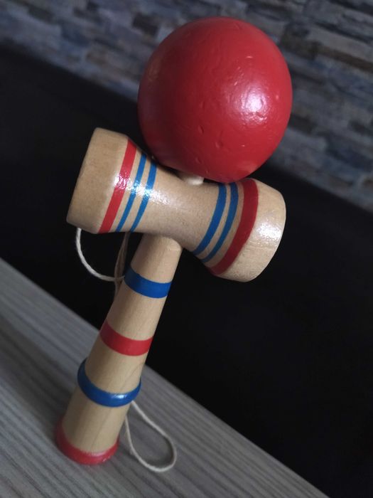 Kendama Noua ORIGINALA  (pentru cunoscatori) Pret Negociabil