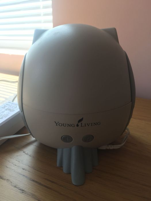 Дифузер за етерични масла Young Living детски дифузер