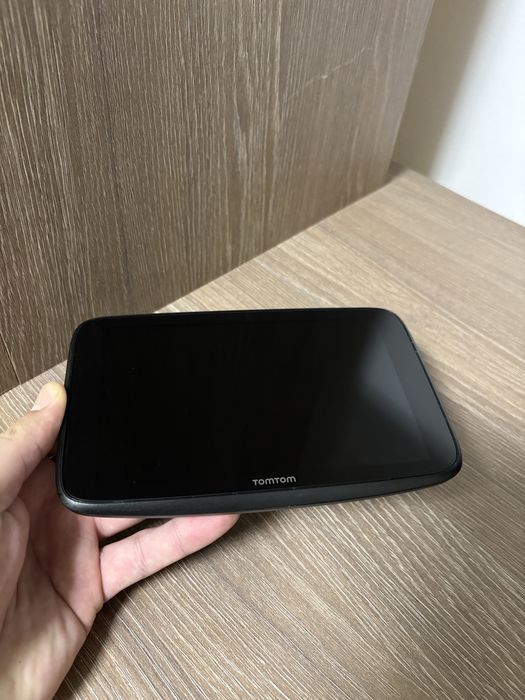 TOMTOM 4YB70 Gps top