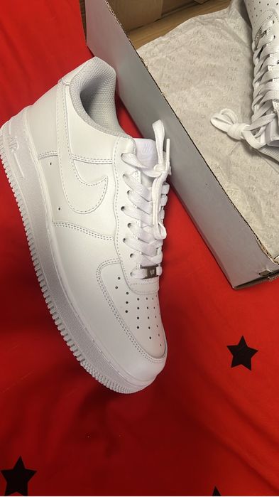 Adidasi nike air firce 1