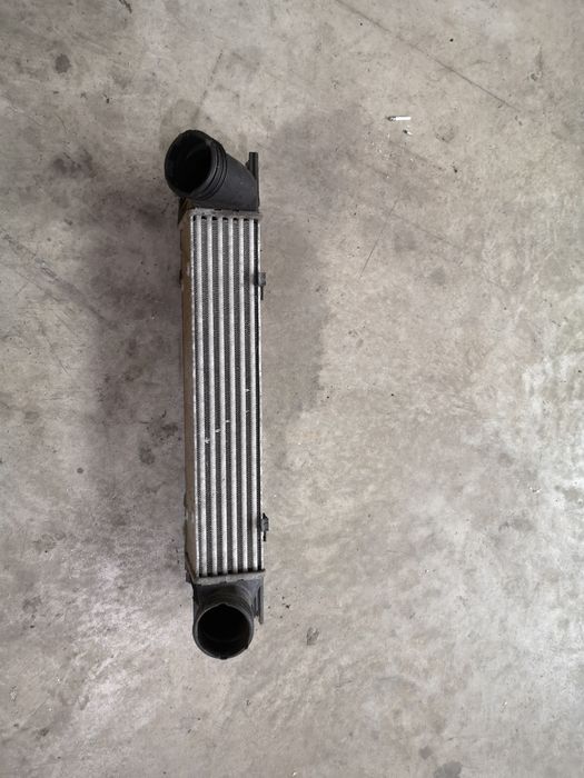 Radiator intercooler 3.0 diesel bmw seria 3 e90 e91 e92 e93 lci 2011