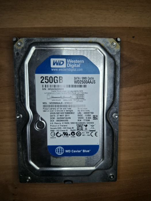 Vand 2 HDD unul 500gb altul de 250