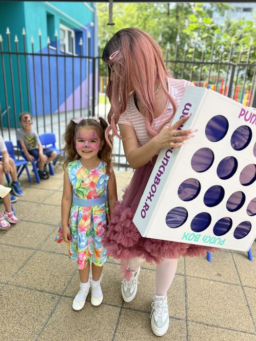 Animatori petreceri copii