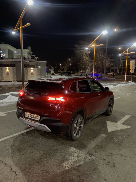 Tracker premier sotiladi