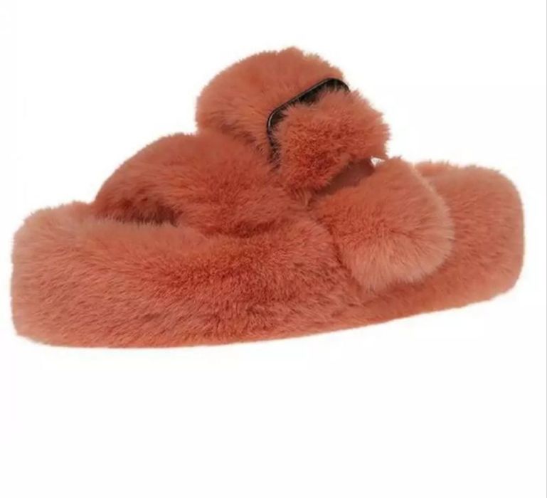 Тапочки пушистые