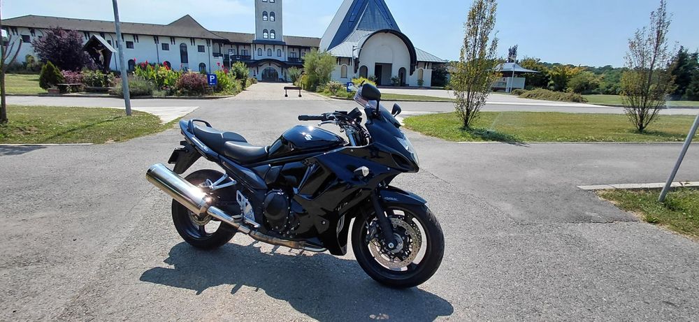 Suzuki GSX 1250 FA abs 2011