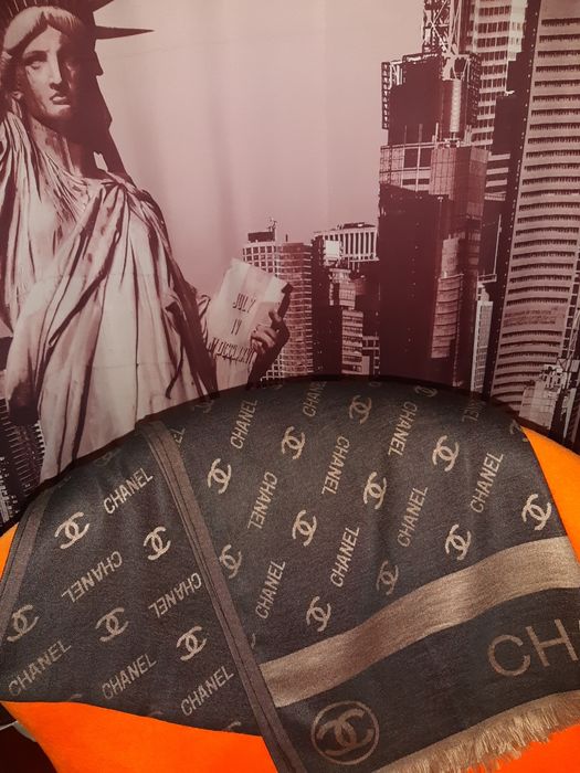 Esarfa/Sal unisex CHANEL