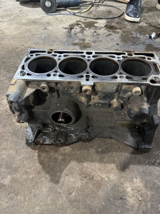 Блок двигателя рено К7М 8 кл