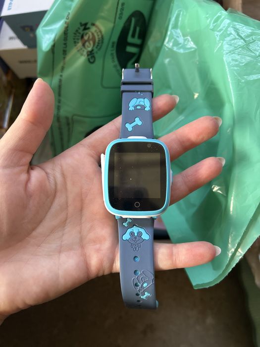 Детски Смарт часовник Smart със Сим карта и камера,