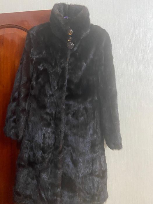 Продам норковую шубу