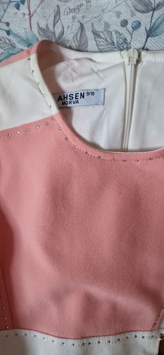 Продам платье на 6-7 лет