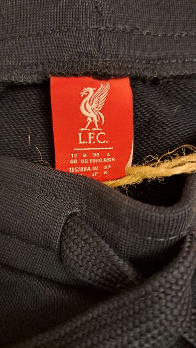 Оригинален анцуг на Liverpool