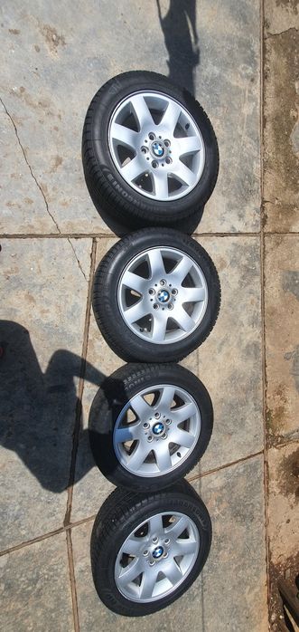 4 jante originale BMW style 45 + cauciucuri de iarnă