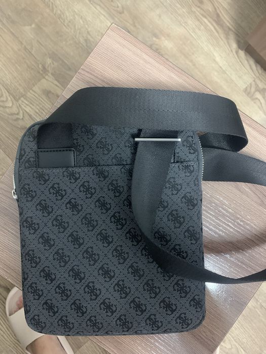 барсетка guess оригинал