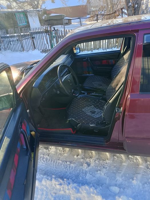 Мерседес Бенс 190