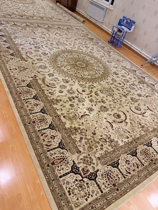 Большой, теплый ковер