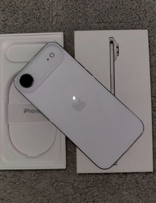 Iphone 17 air 256 gb white