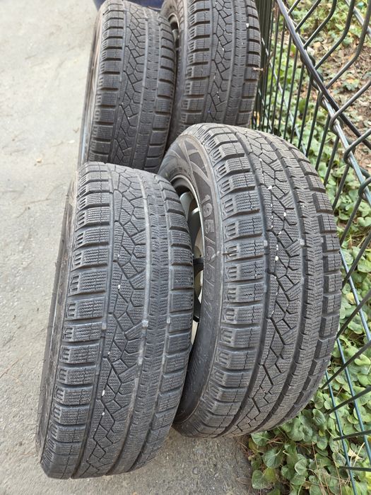Диски с зимней резиной 195х65х15
