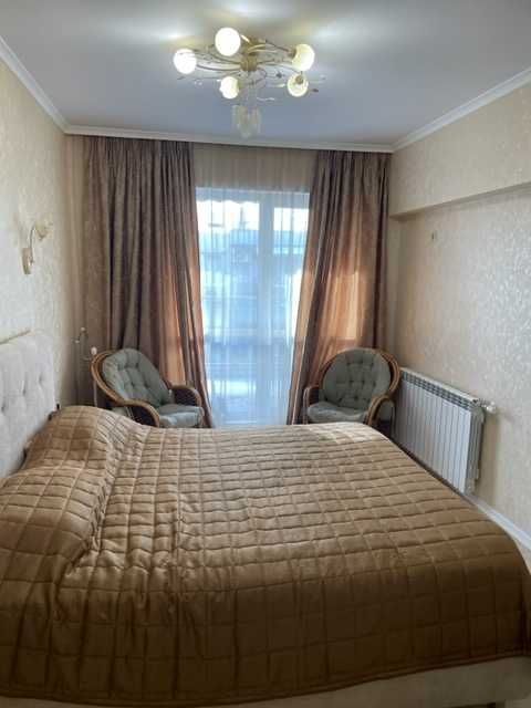 Продава се Двустаен апартамент в Варна, Възраждане 1 - 85 кв.м за 1800 €/кв.м - Снимка #6