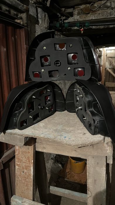 Продам задние фонари бмв е 39