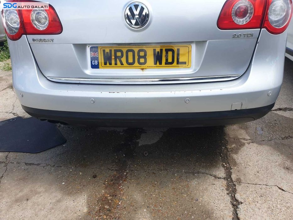 Bara Spoiler Spate cu Locas Senzori Parcare cu Zgarieturi Volkswagen Passat B6 Break Combi 2005 - 2010 Culoare LA7W