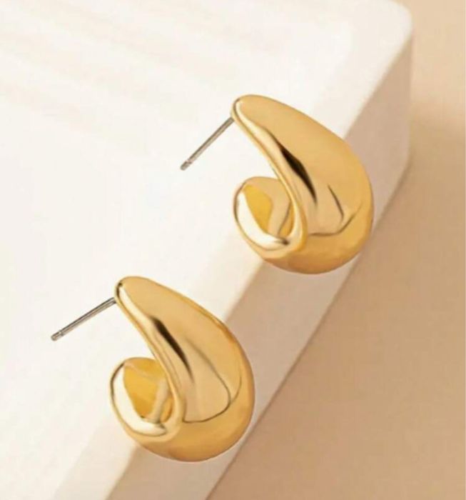 Красиви златни обеци