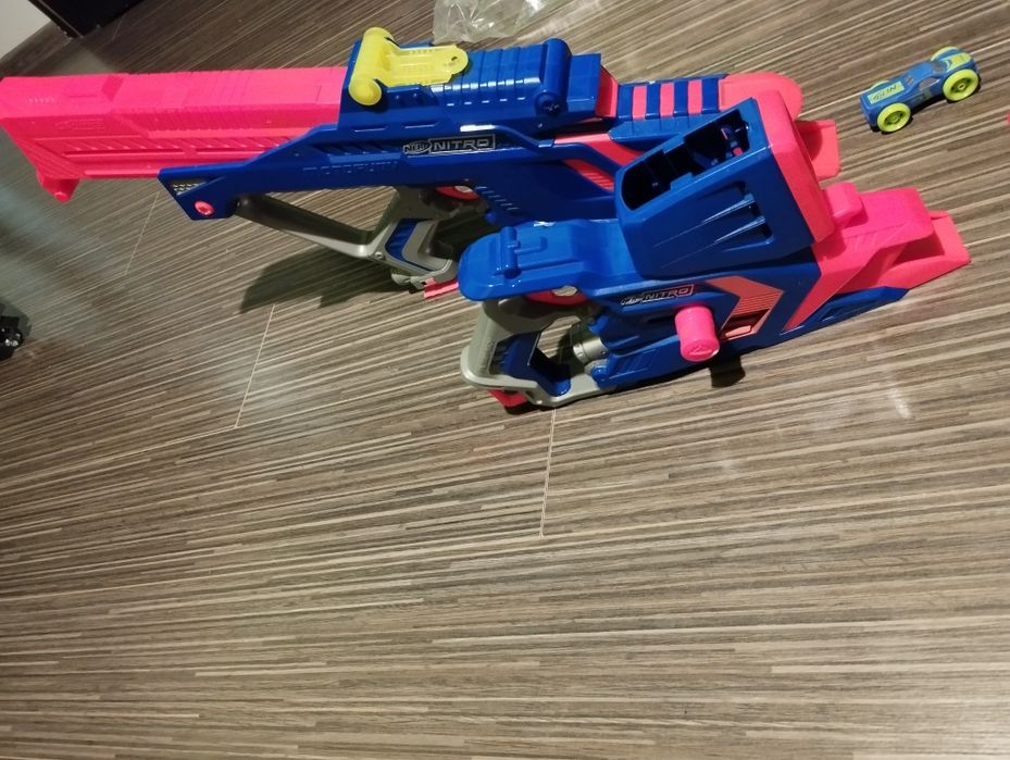 Pușca și lansator Nerf Nitro