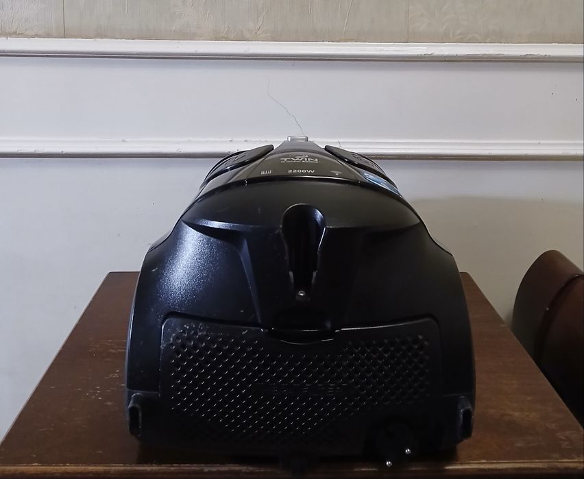 Пылесос Samsung SC8870