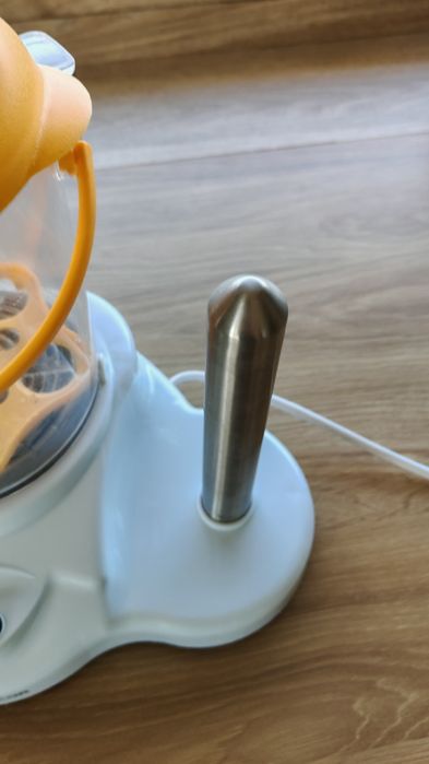 Aparat pentru preparate hot dog