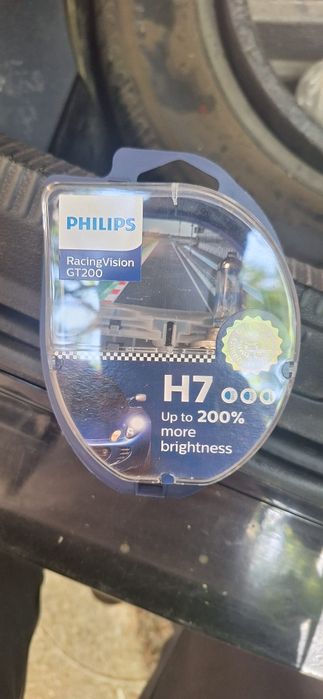 Becuri Philips racingvision gt200 cu halogen  h7(2 bucati)