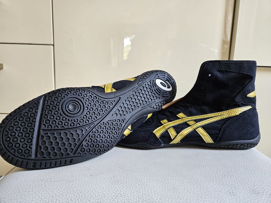 Японски борцовки Asics нови, 3 модела, големи размери