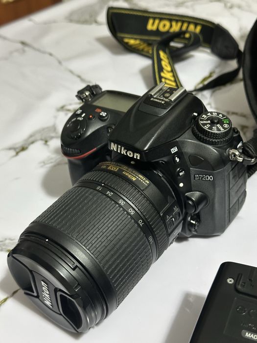 Фотоапарат Nikon D7200