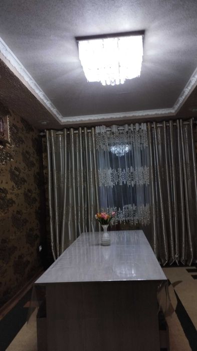 Продаётся 3-х комнатная квартира в г. Зарафшан