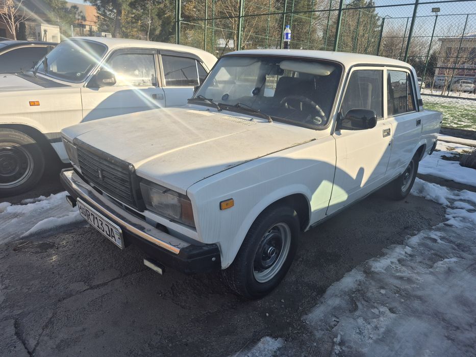 Vaz 2107 yil 1999 km 147000 gaz yoq