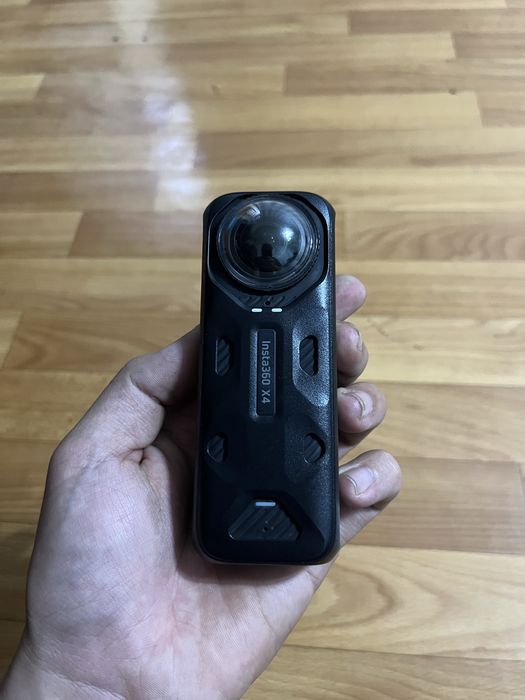 Инста 360 х4.