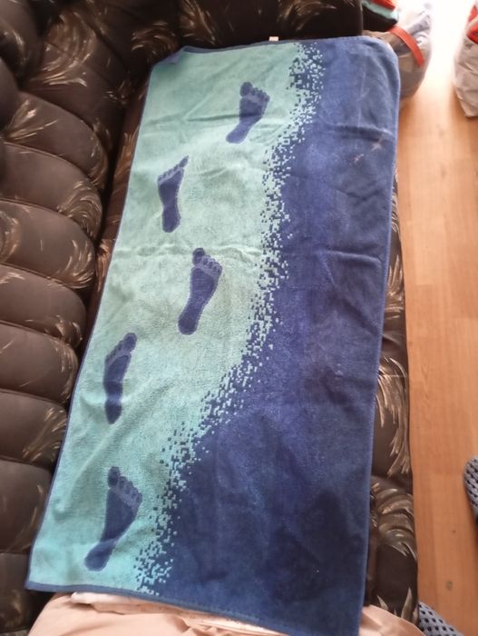 Плажна кърпа морски стъпки