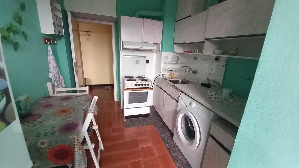 Двустаен апартамент в жк Надежда 4