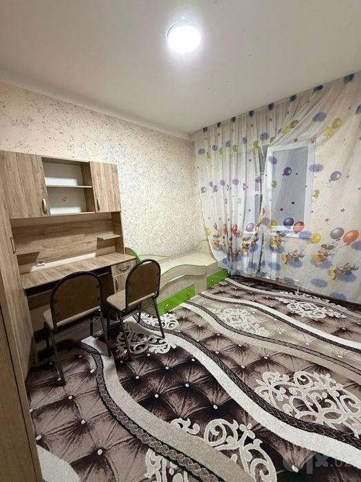 3 xonali kvartira barcha jihozlari bilan sotiladi